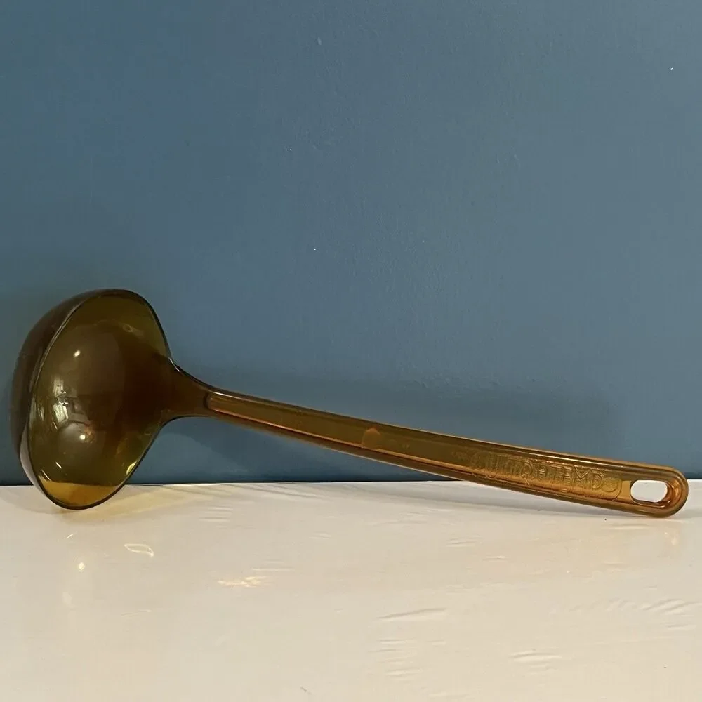 Vintage Ultratemp Amber Ladle Serving Dipper Soup Robinson Knife Company USA